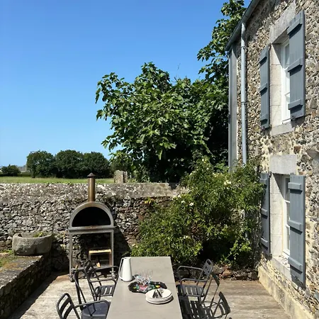 Maison De Charme Proche Casa de Férias *